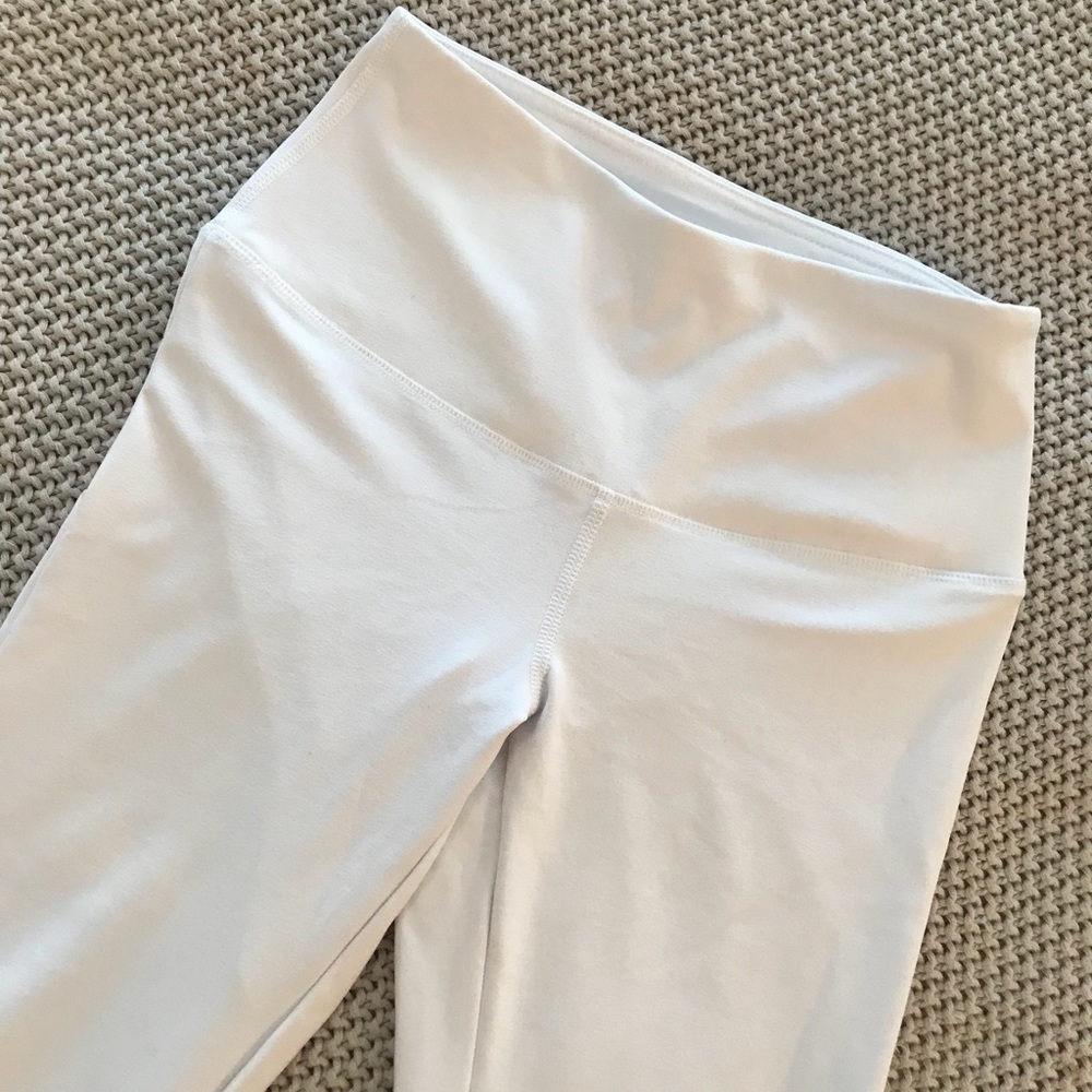 90 Degree White Cropped Leggings